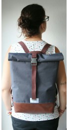 ref. MRTS-5 ➳ 38x40x10cm / 38x55x10cm ➳ veganfriendly ➳ water resistant vegan roll top backpack